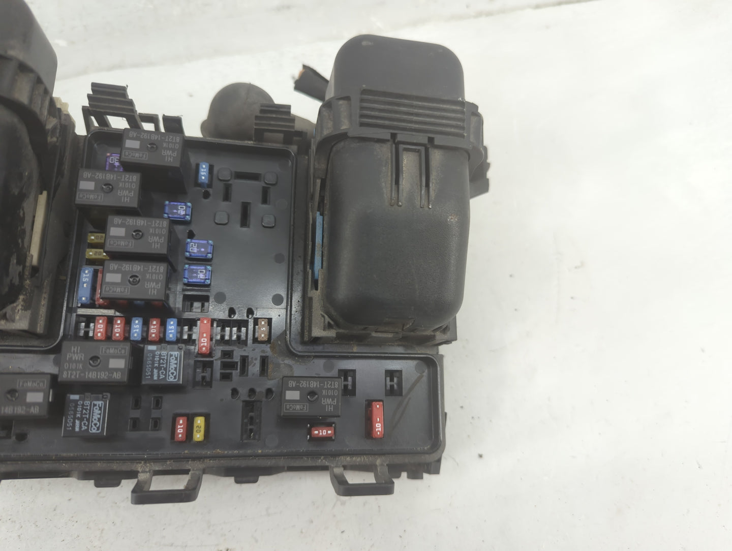 2015-2016 Ford Fusion Fusebox Fuse Box Panel Relay Module P/N:G2GT14A075AA Fits Fits 2015 2016 OEM Used Auto Parts - Oemused