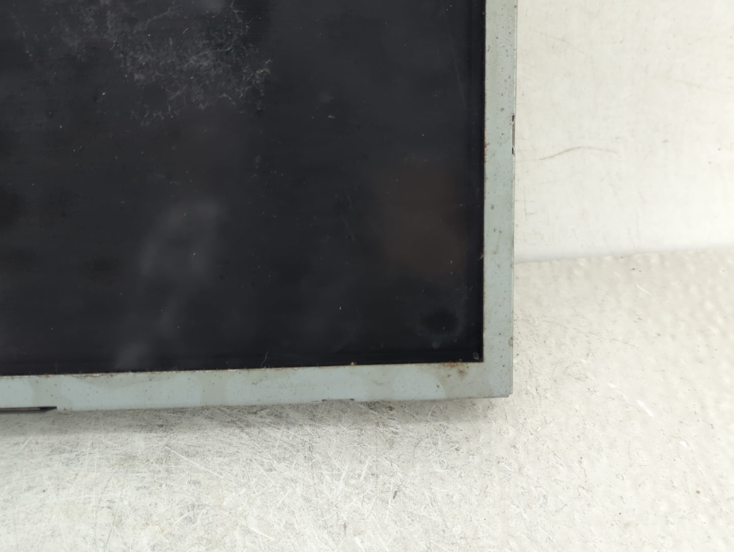 Ford Fusion Information Display Screen - Oemusedautoparts1.com