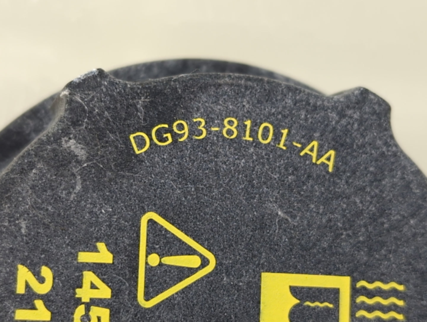 2013-2016 Ford Fusion Radiator Coolant Overflow Expansion Tank Bottle 1389867 - Oemusedautoparts1.com