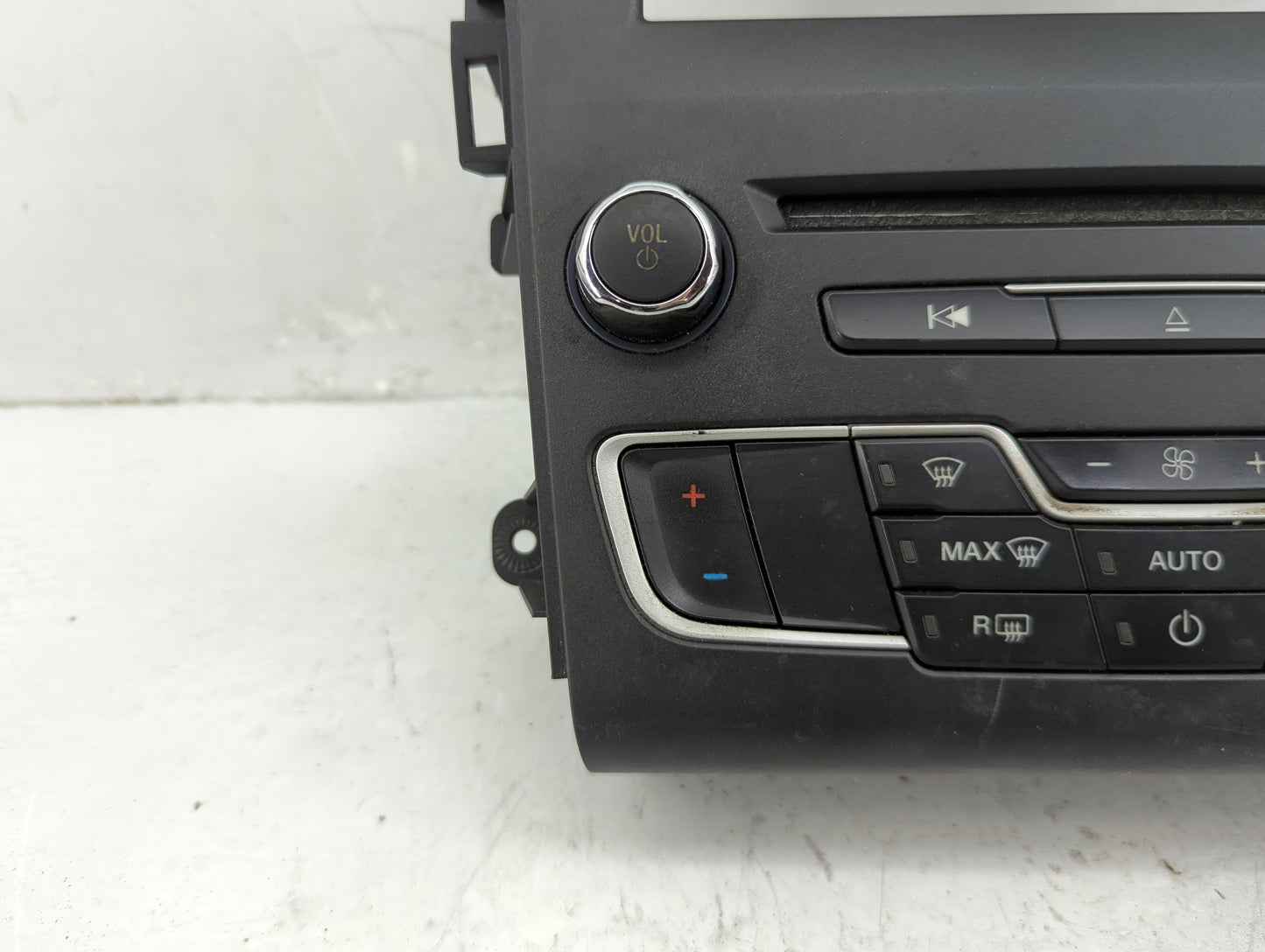 2016-2016 Ford Fusion Radio Control Panel - Oemusedautoparts1.com