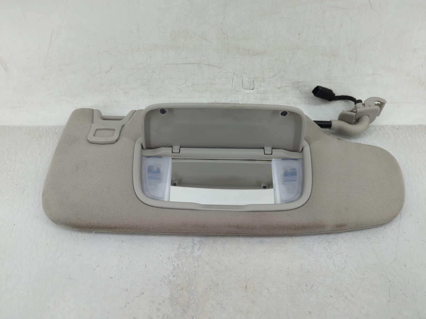 2015-2016 Ford Fusion Sun Visor Shade Replacement Driver Left Mirror Fits Fits 2015 2016 OEM Used Auto Parts - Oemusedautopa
