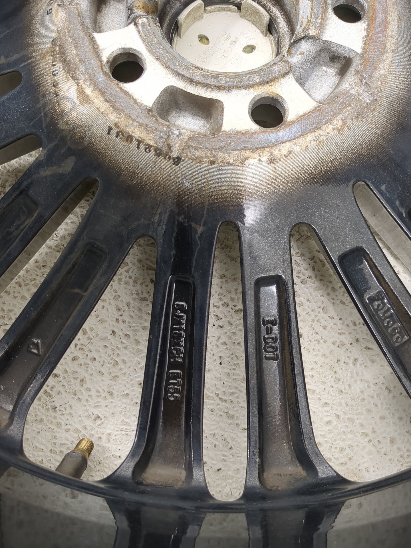 2013-2016 Ford Fusion Oem Wheel Rim 1397380 - Oemusedautoparts1.com