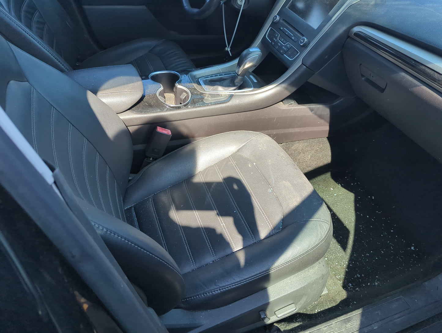 2015-2016 Ford Fusion Passenger Front Seat Oem 1404022 - Oemusedautoparts1.com