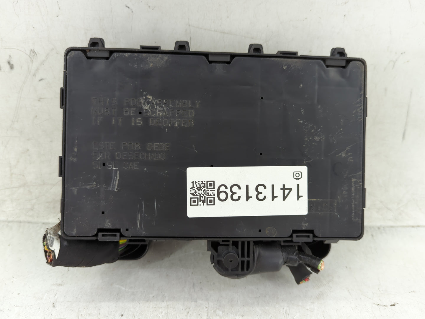 2015-2016 Ford Fusion Fusebox Fuse Box Panel Relay Module P/N:FG9T14A067BB-01 Fits Fits 2015 2016 OEM Used Auto Parts - Oemu