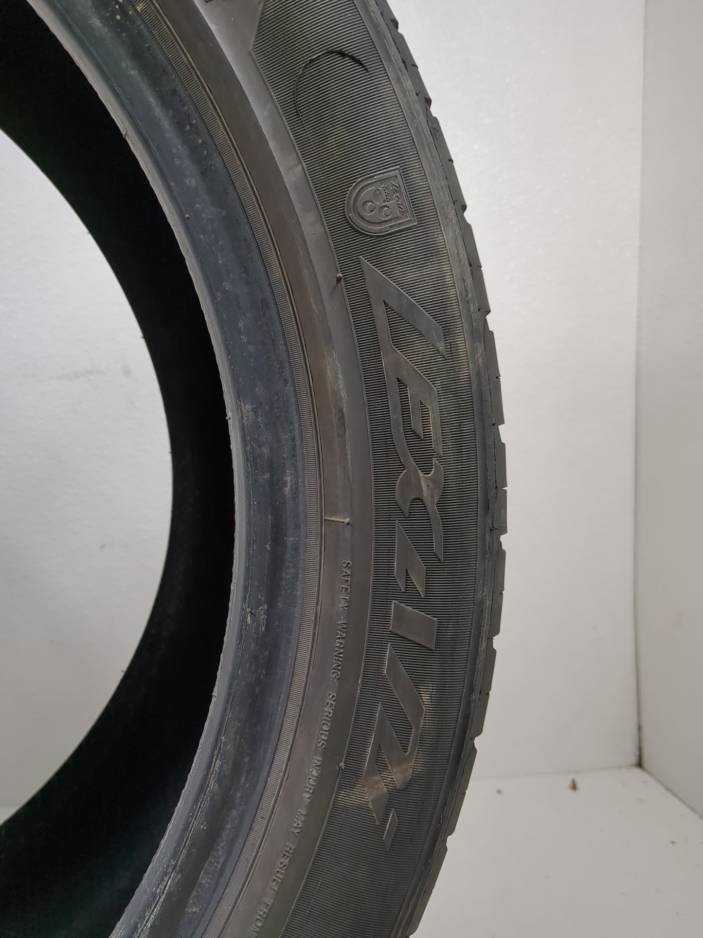 Used Tire 235/45R18 LEXANI LX UHP-207 98W - Tread Depth 8/32 - Oemusedautoparts1.com