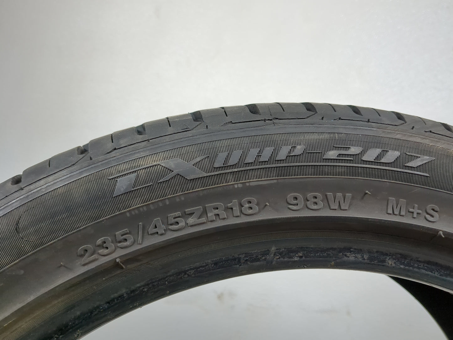 Used Tire 235/45R18 LEXANI LX UHP-207 98W - Tread Depth 8/32 - Oemusedautoparts1.com