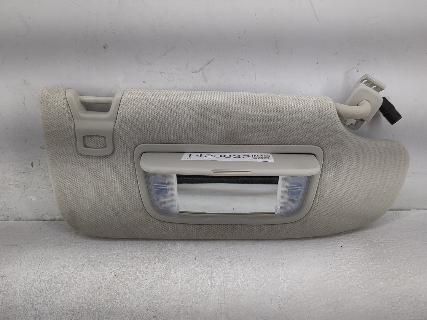 2015-2016 Ford Fusion Sun Visor Shade Replacement Passenger Right Mirror Fits Fits 2015 2016 OEM Used Auto Parts - Oemusedau