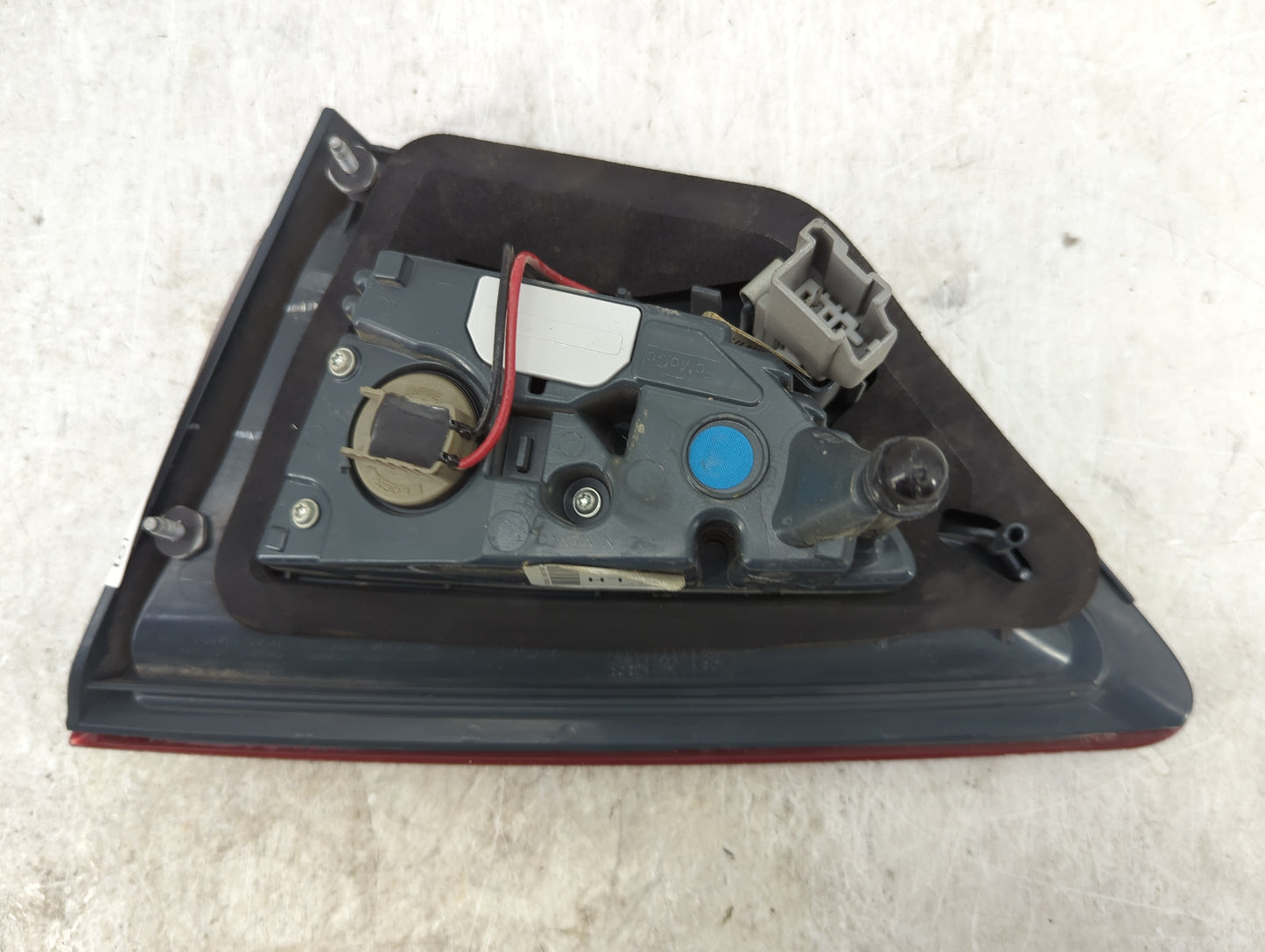 2013-2016 Ford Fusion Tail Light Assembly Driver Left OEM P/N:DS73-13A603-AE Fits Fits 2013 2014 2015 2016 OEM Used Auto Par