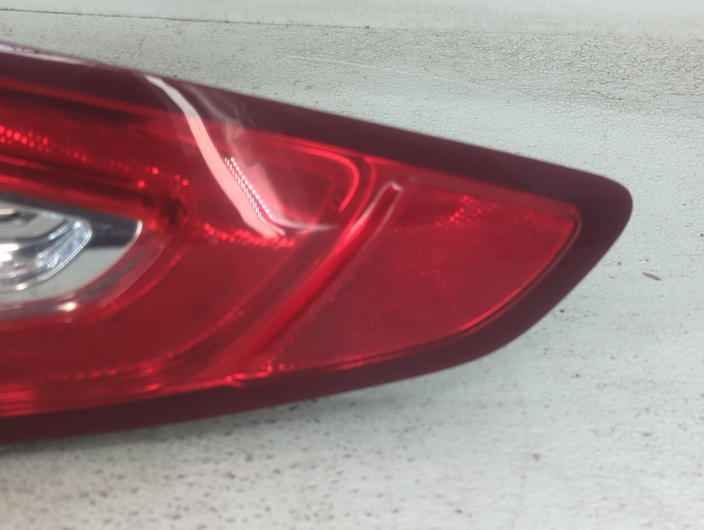 2013-2016 Ford Fusion Tail Light Assembly Passenger Right OEM P/N:DS73-13404-AM Fits Fits 2013 2014 2015 2016 OEM Used Auto 