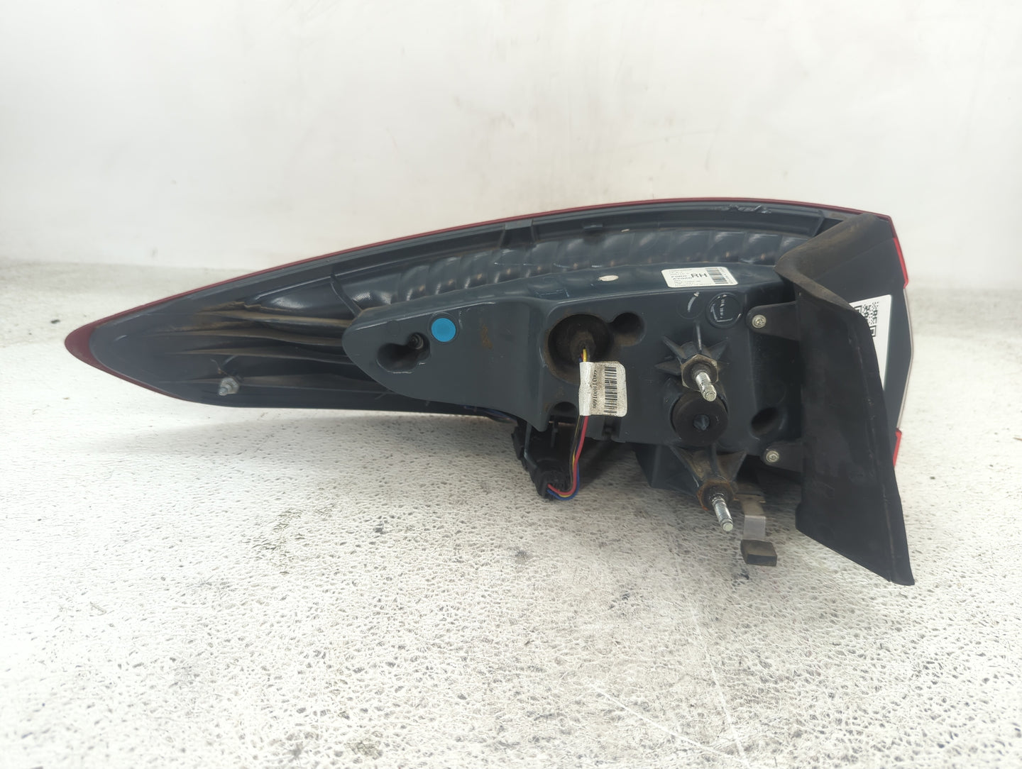 2013-2016 Ford Fusion Tail Light Assembly Passenger Right OEM P/N:DS73-13404-AM Fits Fits 2013 2014 2015 2016 OEM Used Auto 