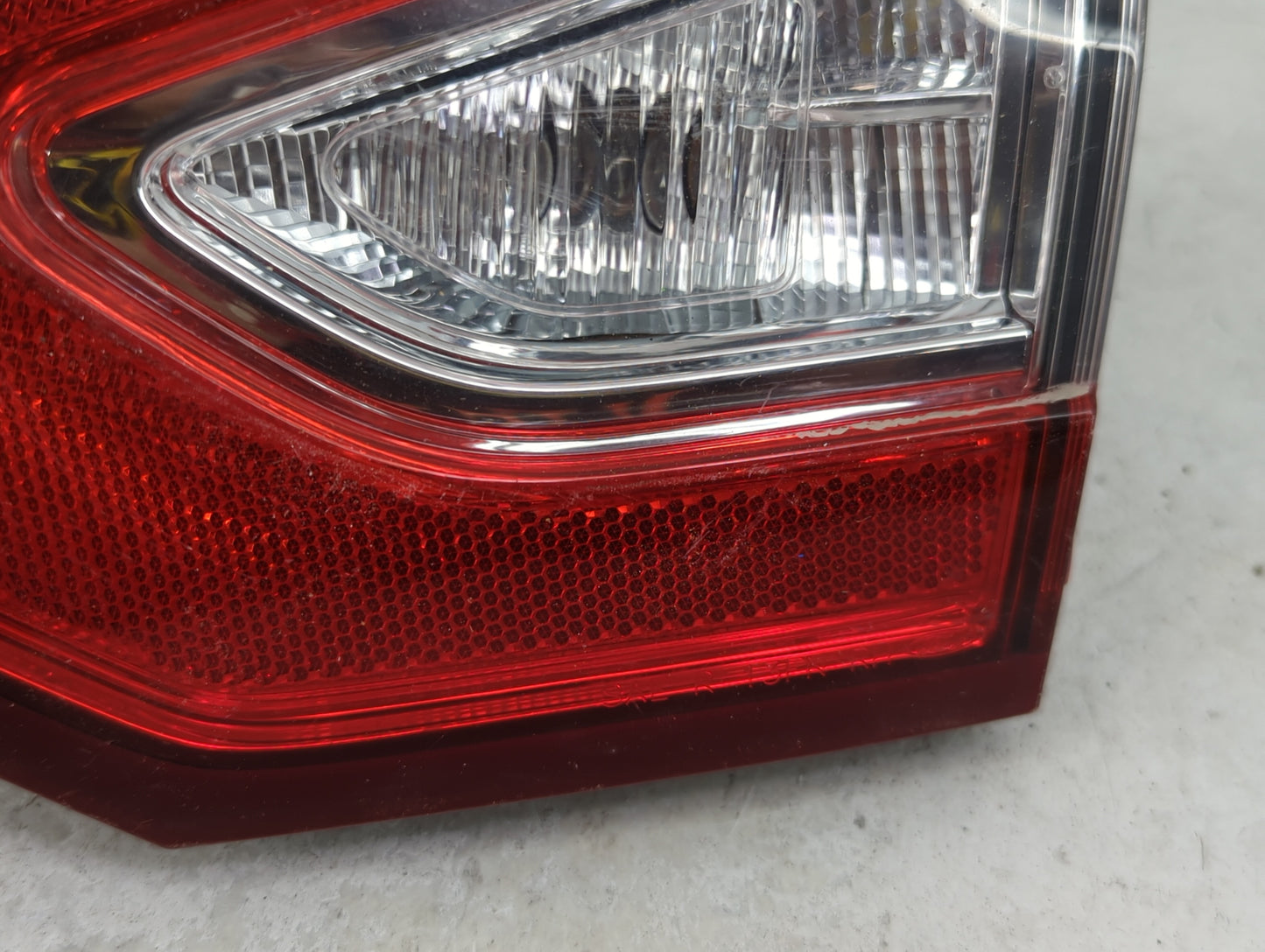 2013-2016 Ford Fusion Tail Light Assembly Passenger Right OEM P/N:DS73-13A602-AE Fits Fits 2013 2014 2015 2016 OEM Used Auto