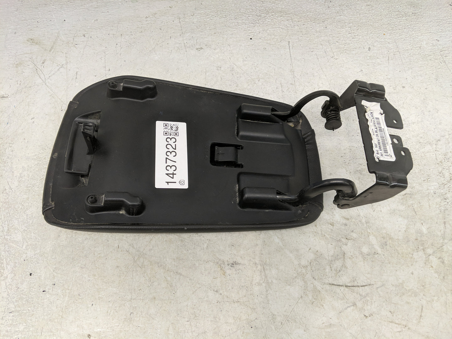 2016 Ford Fusion Center Console Armrest Cover Lid Fits OEM Used Auto Parts - Oemusedautoparts1.com