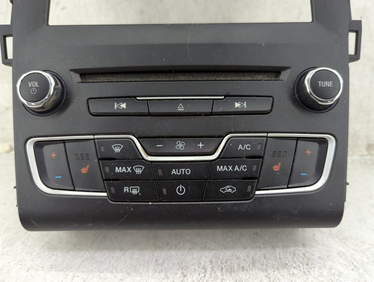 2016-2016 Ford Fusion Radio Control Panel - Oemusedautoparts1.com