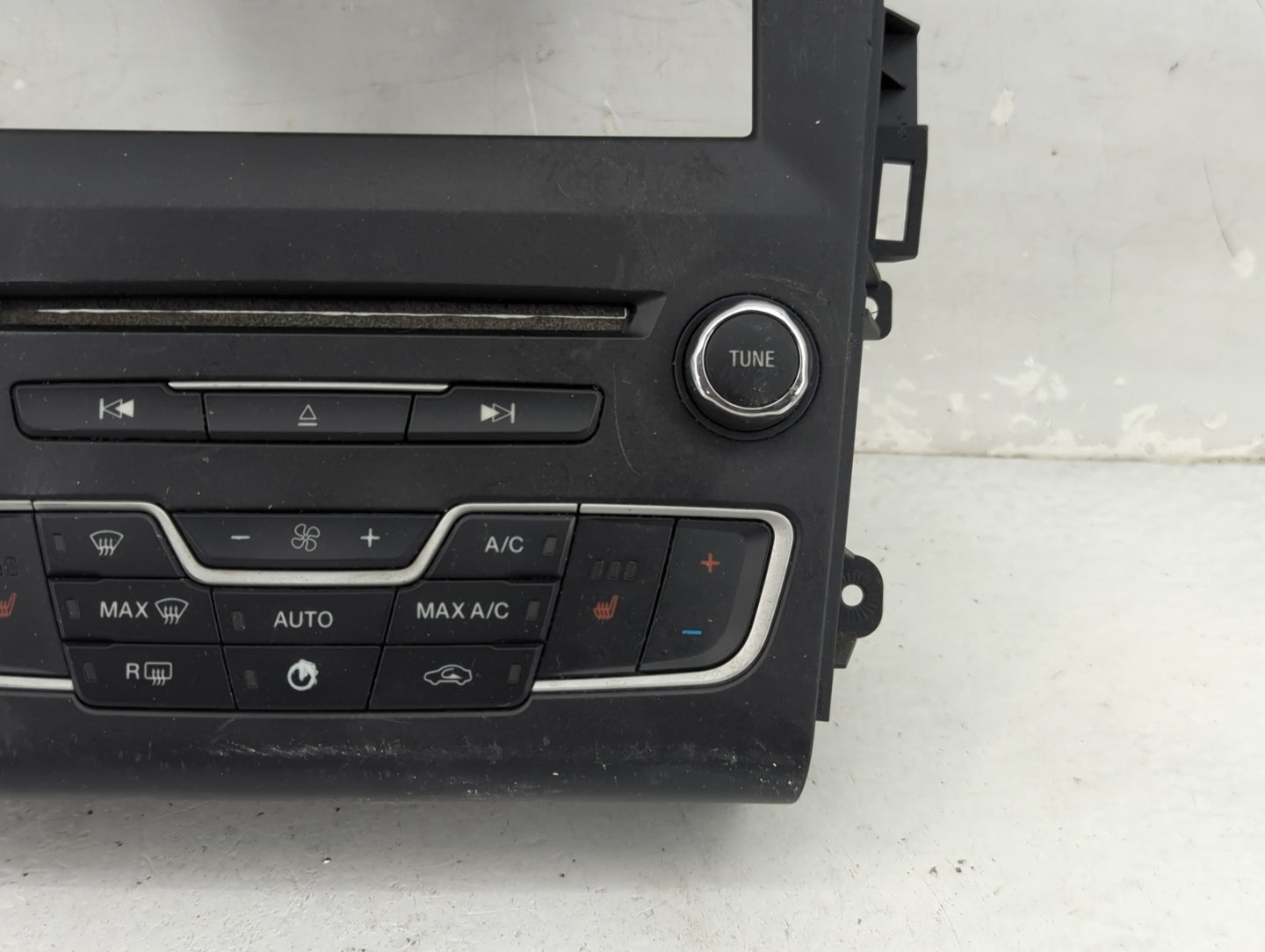 2016-2016 Ford Fusion Radio Control Panel - Oemusedautoparts1.com