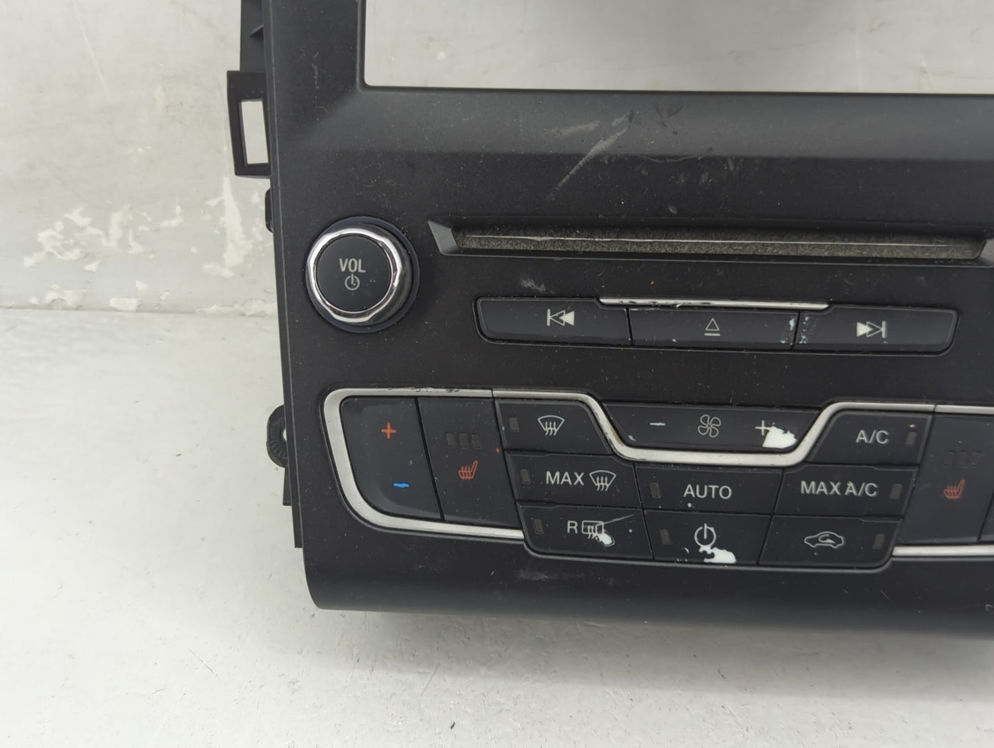 2016-2020 Ford Fusion Radio Control Panel - Oemusedautoparts1.com