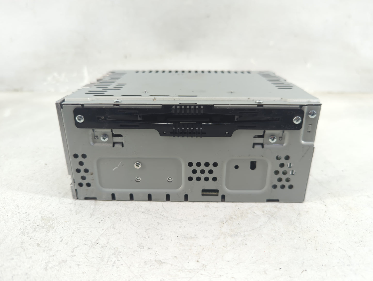 2016 Ford Fusion Radio AM FM Cd Player Receiver Replacement P/N:CQ-CJ15N04MA Fits OEM Used Auto Parts - Oemusedautoparts1.co