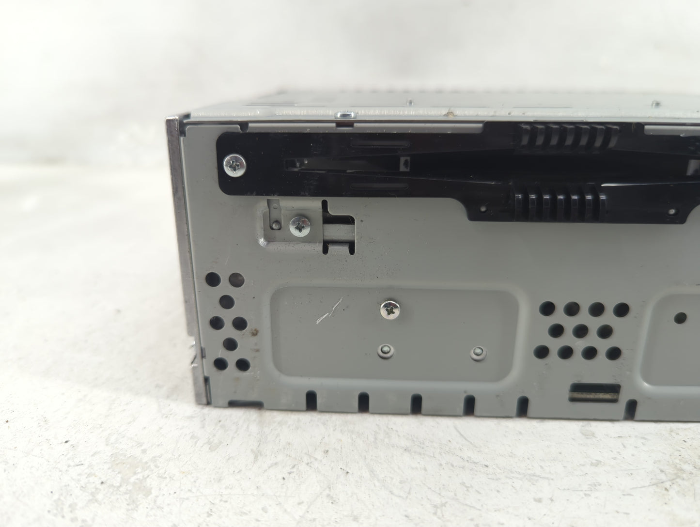 2016 Ford Fusion Radio AM FM Cd Player Receiver Replacement P/N:CQ-CJ15N04MA Fits OEM Used Auto Parts - Oemusedautoparts1.co