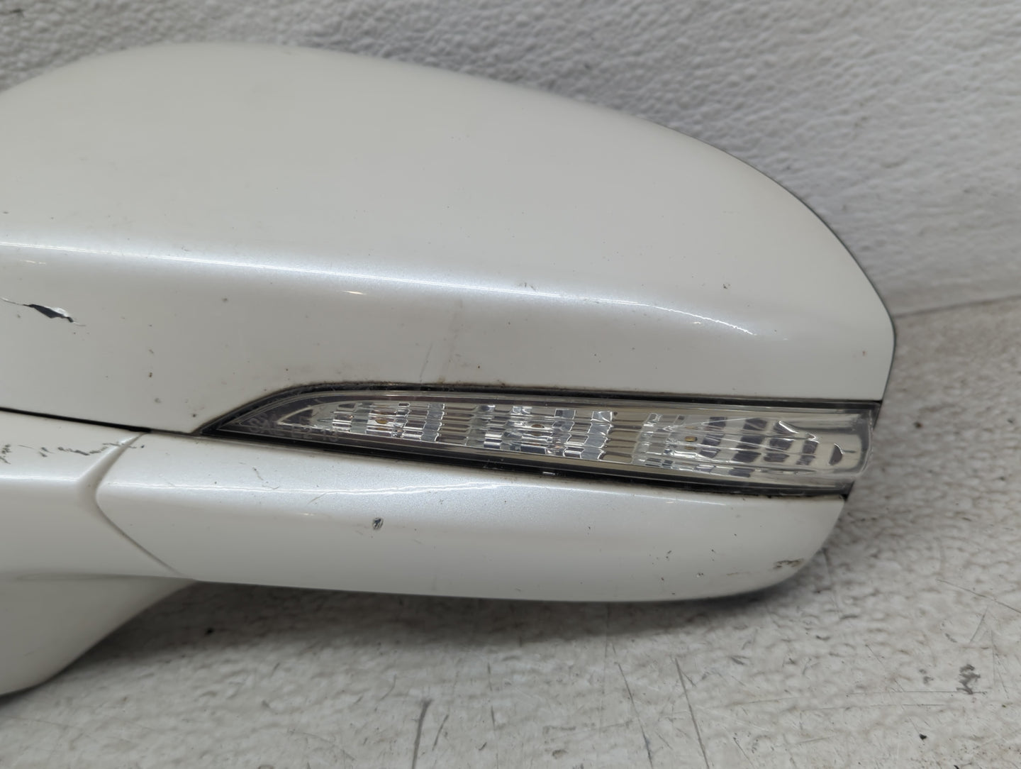 2015-2017 Ford Fusion Driver Side View Mirror - Left Door Mirror OEM Used - Oemusedautoparts1.com