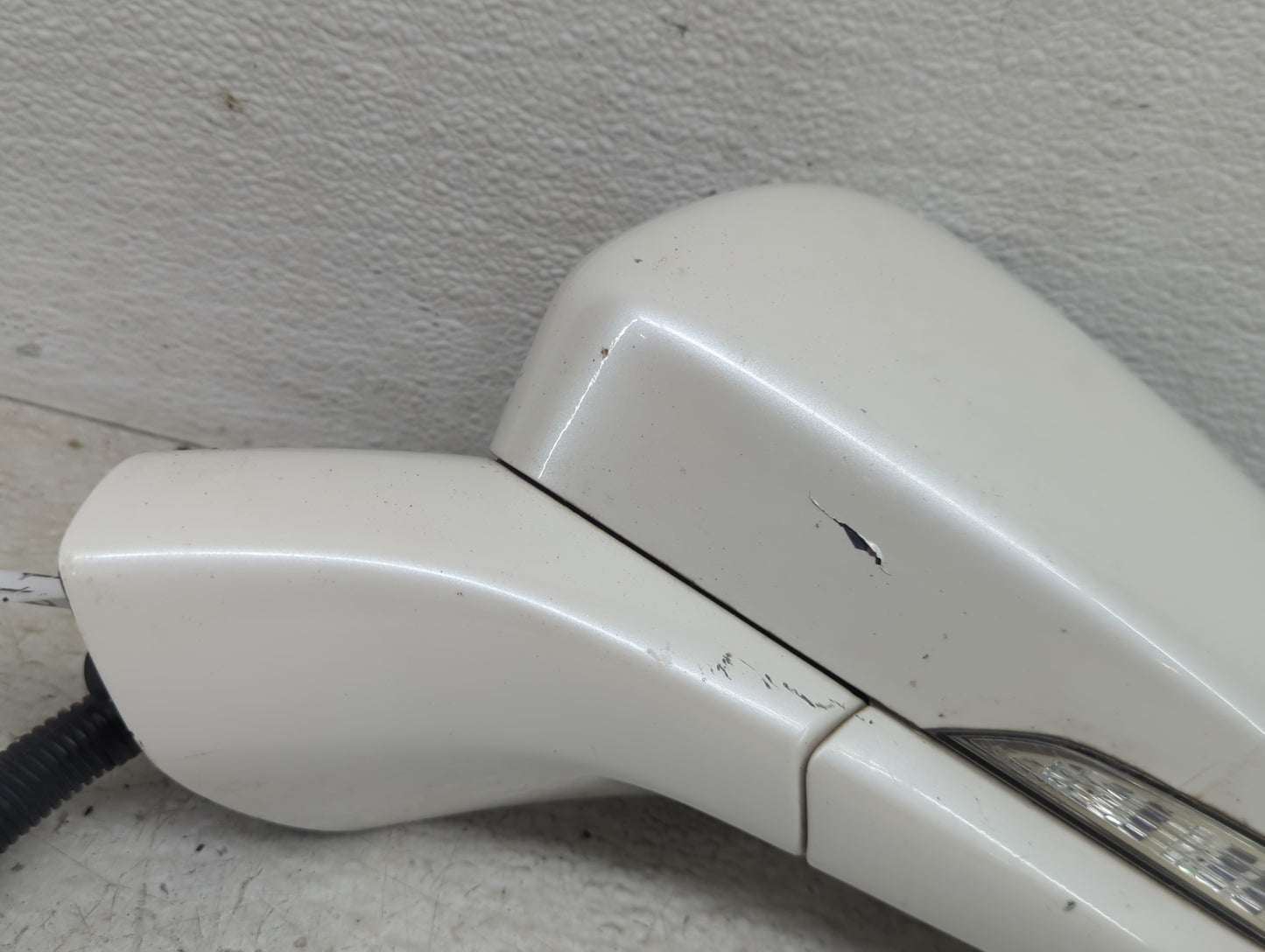 2015-2017 Ford Fusion Driver Side View Mirror - Left Door Mirror OEM Used - Oemusedautoparts1.com