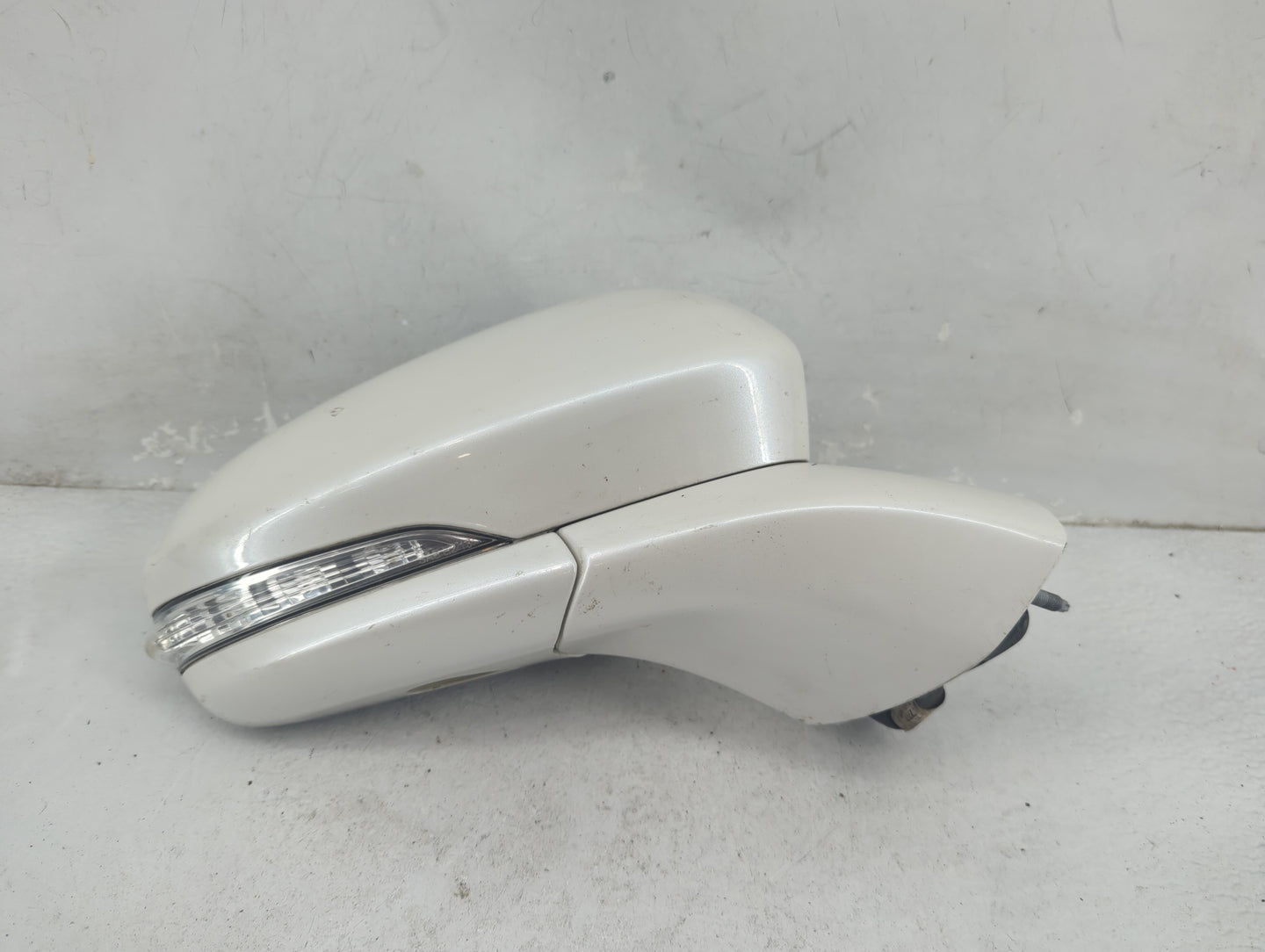2015-2017 Ford Fusion Passenger Side View Mirror - Right Door Mirror OEM Used - Oemusedautoparts1.com