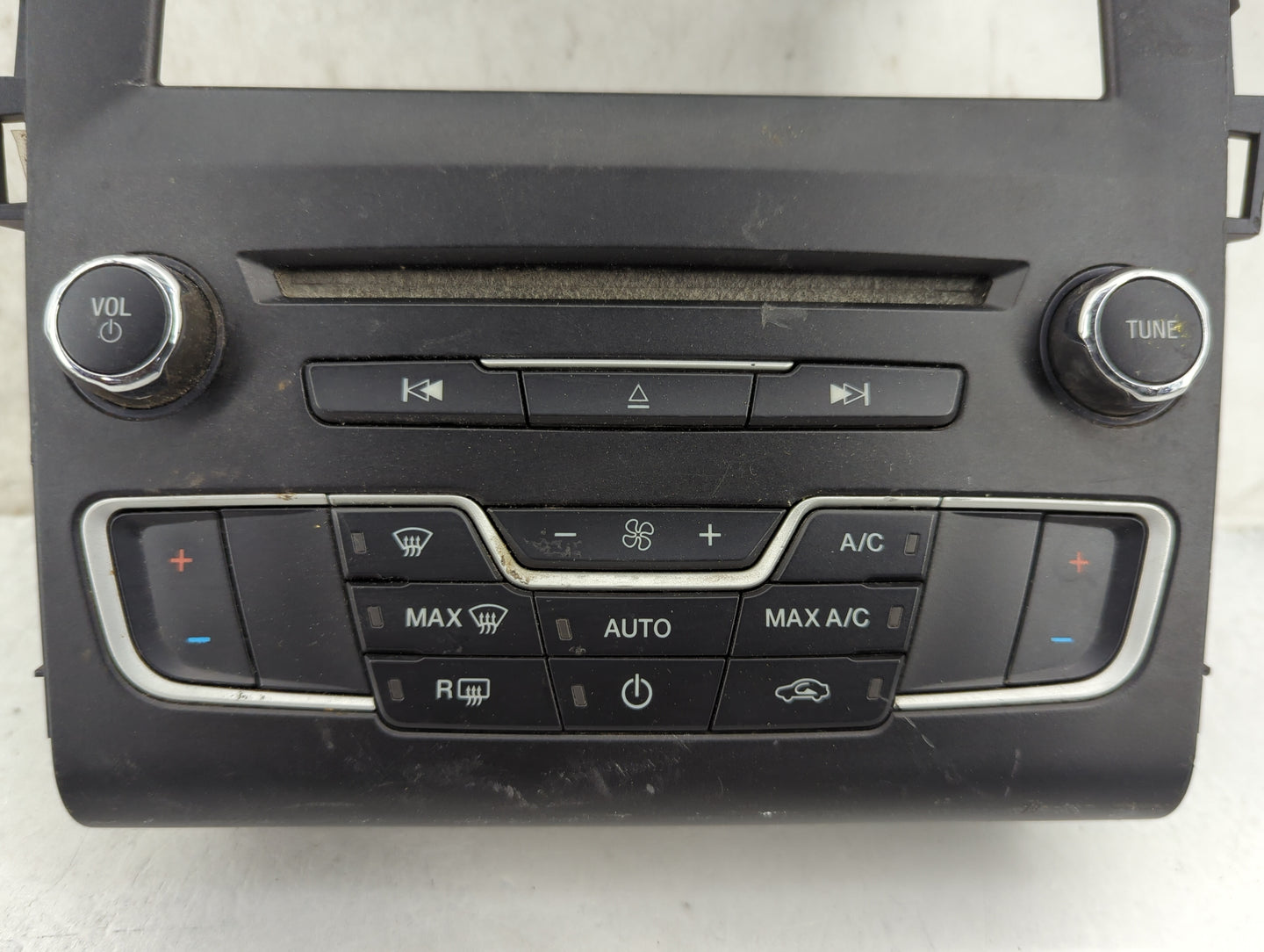2016-2017 Ford Fusion Radio Control Panel Black - Oemusedautoparts1.com
