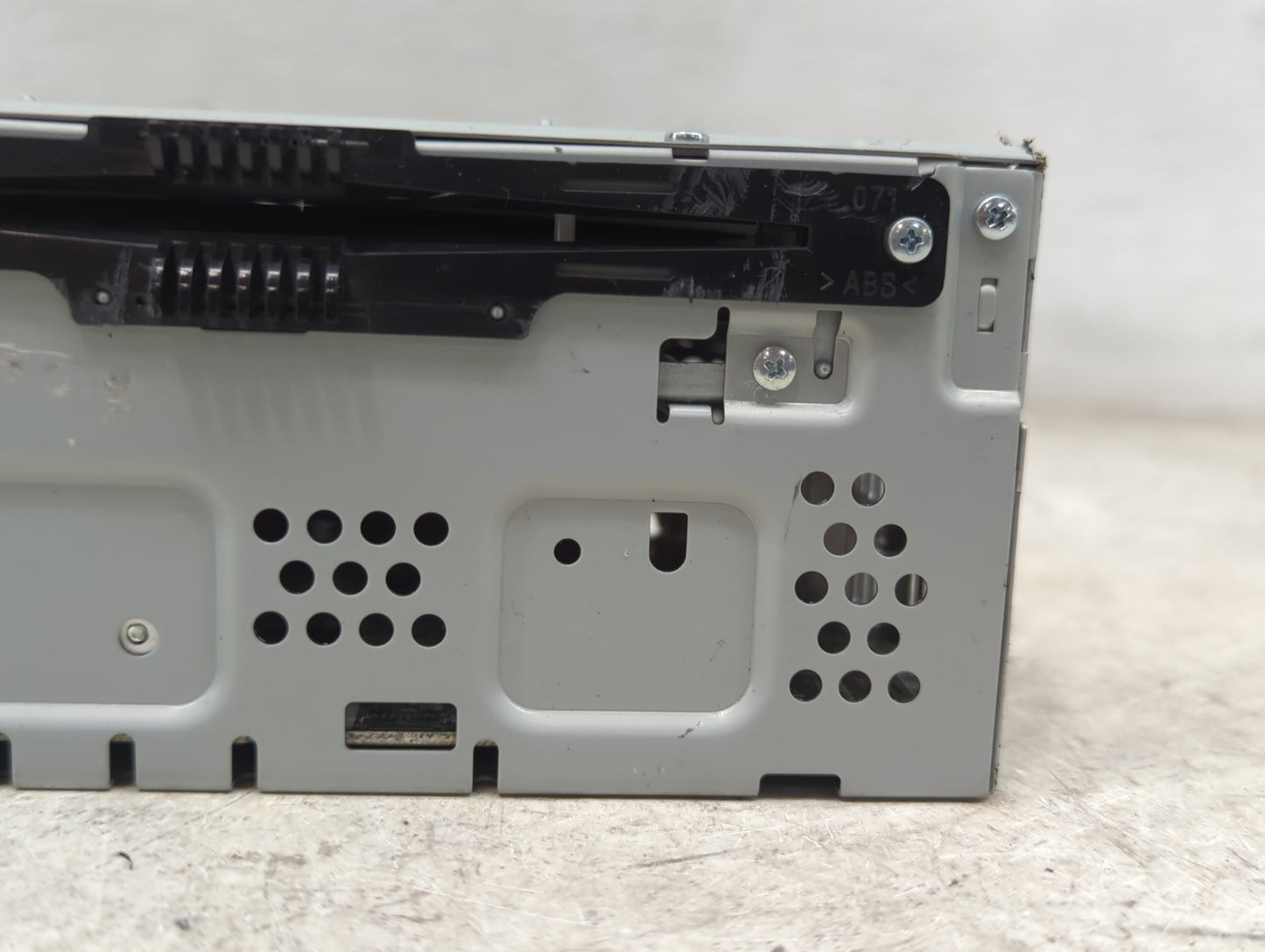 2016 Ford Fusion Radio AM FM Cd Player Receiver Replacement P/N:FS7T-19C107-YB GMBVA Fits OEM Used Auto Parts - Oemusedautop