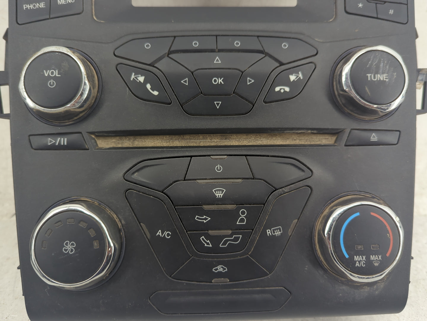 2016-2016 Ford Fusion Radio Control Panel 1447059 - Oemusedautoparts1.com