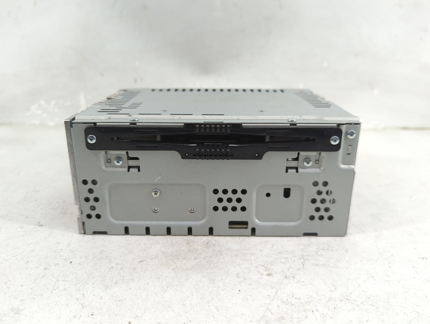 2016 Ford Fusion Radio AM FM Cd Player Receiver Replacement P/N:FS7T-19C107-YB Fits OEM Used Auto Parts - Oemusedautoparts1.
