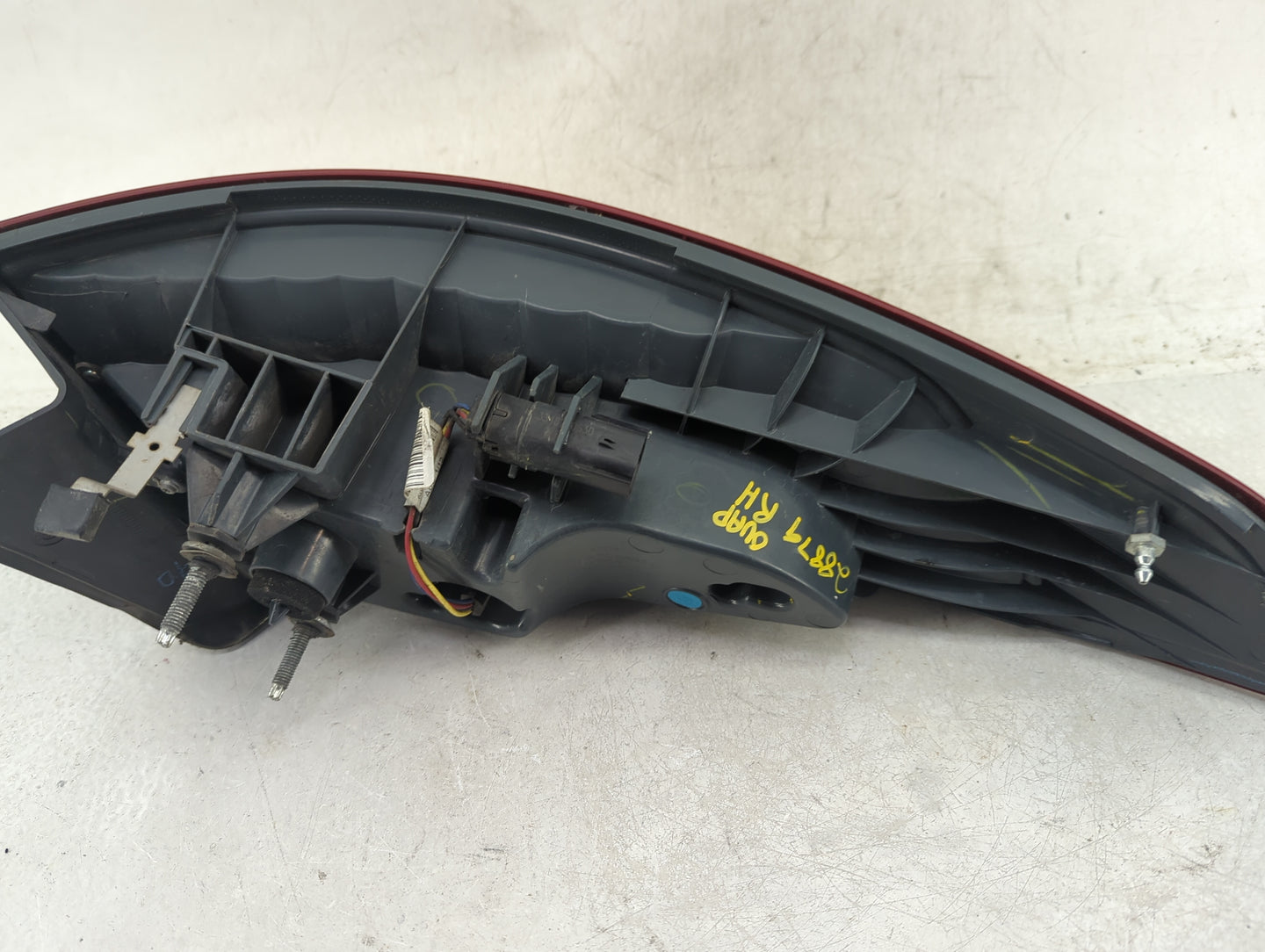 2013-2016 Ford Fusion Tail Light Assembly Passenger Right OEM P/N:DS73-13404-AG Fits Fits 2013 2014 2015 2016 OEM Used Auto 