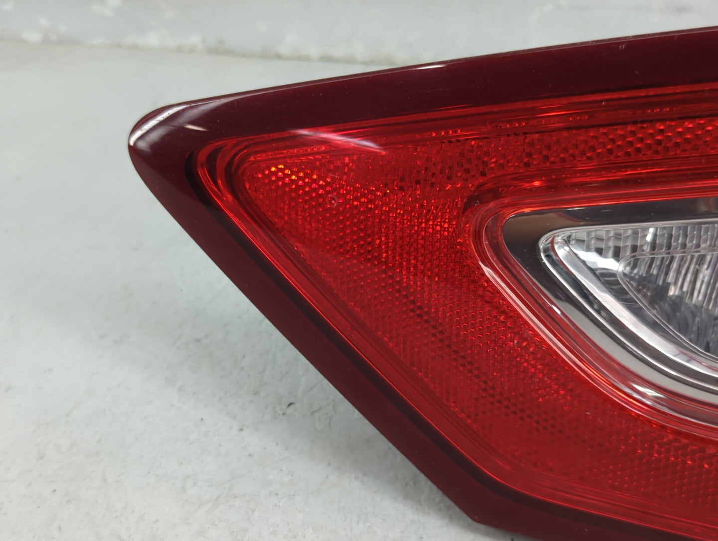 2013-2016 Ford Fusion Tail Light Assembly Passenger Right OEM P/N:DS73-13A602-AD Fits Fits 2013 2014 2015 2016 OEM Used Auto