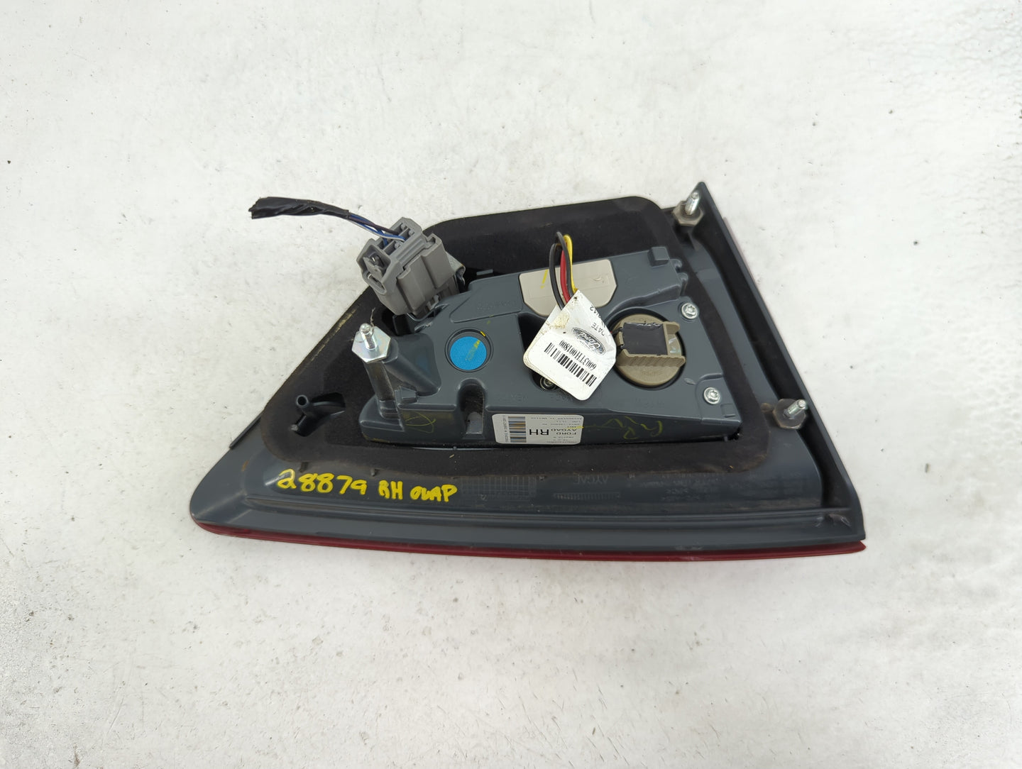 2013-2016 Ford Fusion Tail Light Assembly Passenger Right OEM P/N:DS73-13A602-AD Fits Fits 2013 2014 2015 2016 OEM Used Auto