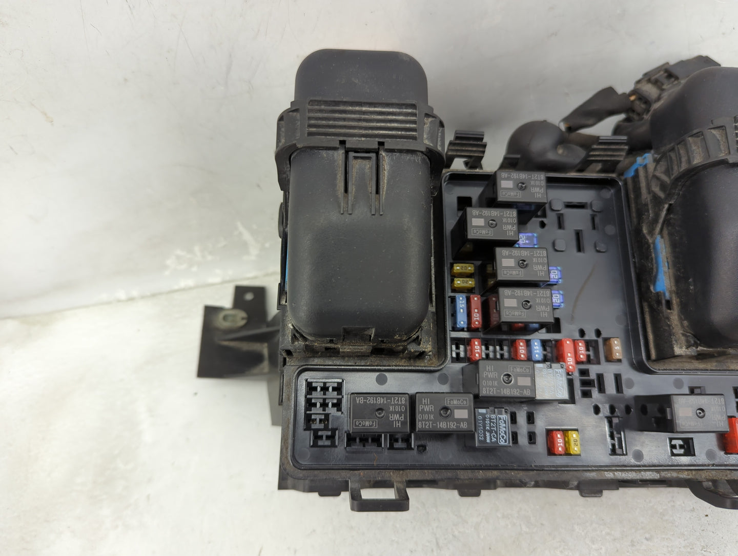 2015-2016 Ford Fusion Fusebox Fuse Box Panel Relay Module P/N:G2GT14A075AA BT2T-14B192-AB, BV-2618192-BA Fits Fits 2015 2016