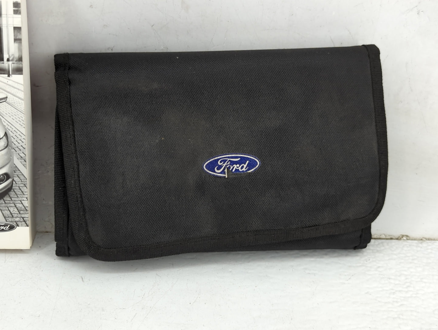 2016 Ford Fusion Owners Manual Book Guide P/N:20150203202023 GE5J19A321AA OEM Used Auto Parts - Oemusedautoparts1.com