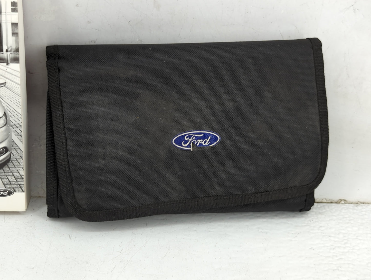 2016 Ford Fusion Owners Manual Book Guide P/N:20150203202023 GE5J19A321AA OEM Used Auto Parts - Oemusedautoparts1.com