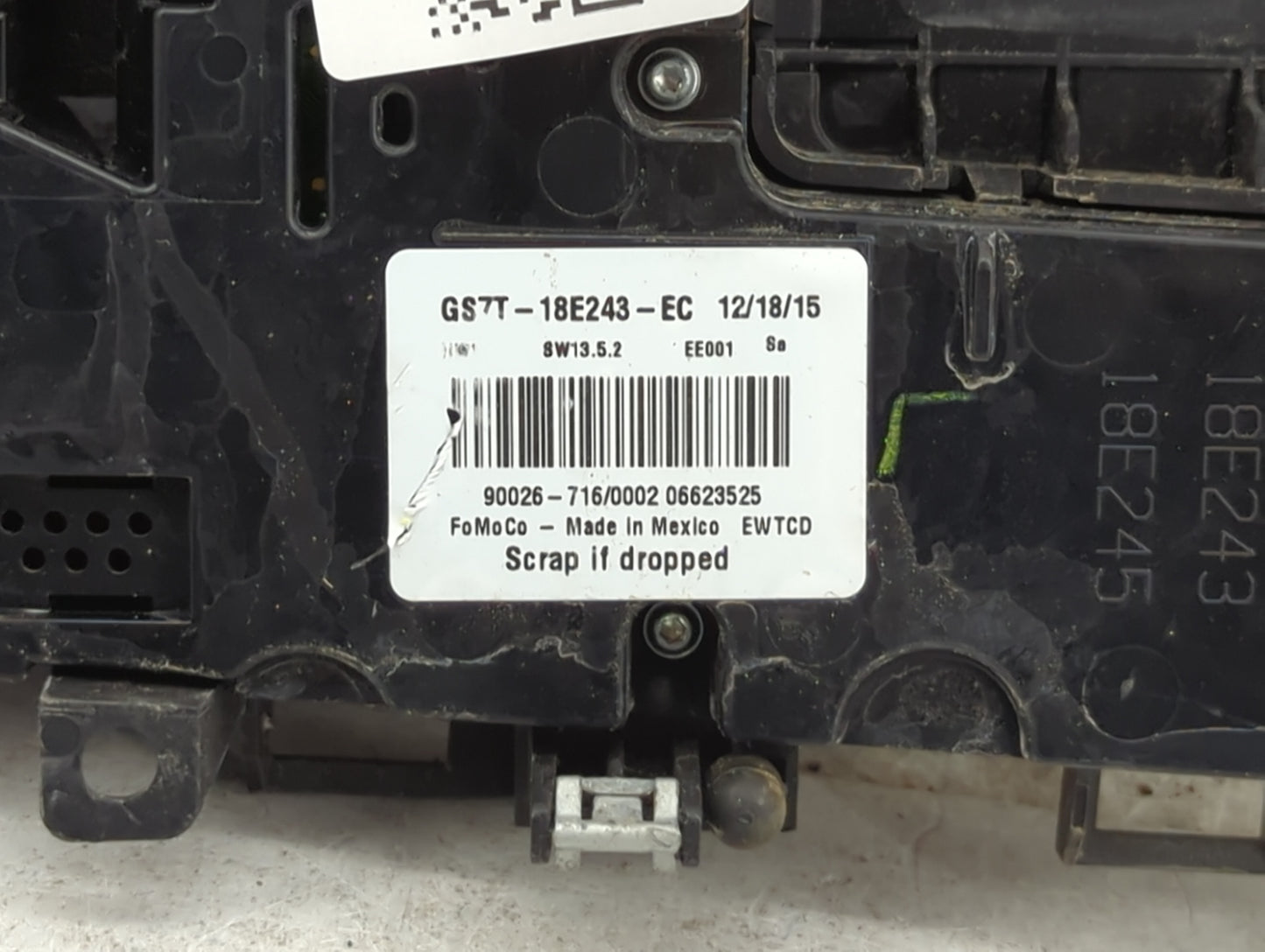 2016-2016 Ford Fusion Radio Control Panel 1464443 - Oemusedautoparts1.com