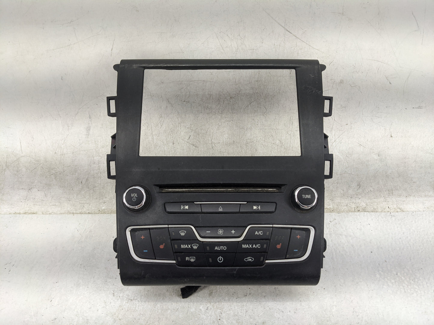 2016-2020 Ford Fusion Radio Control Panel 1468326 - Oemusedautoparts1.com