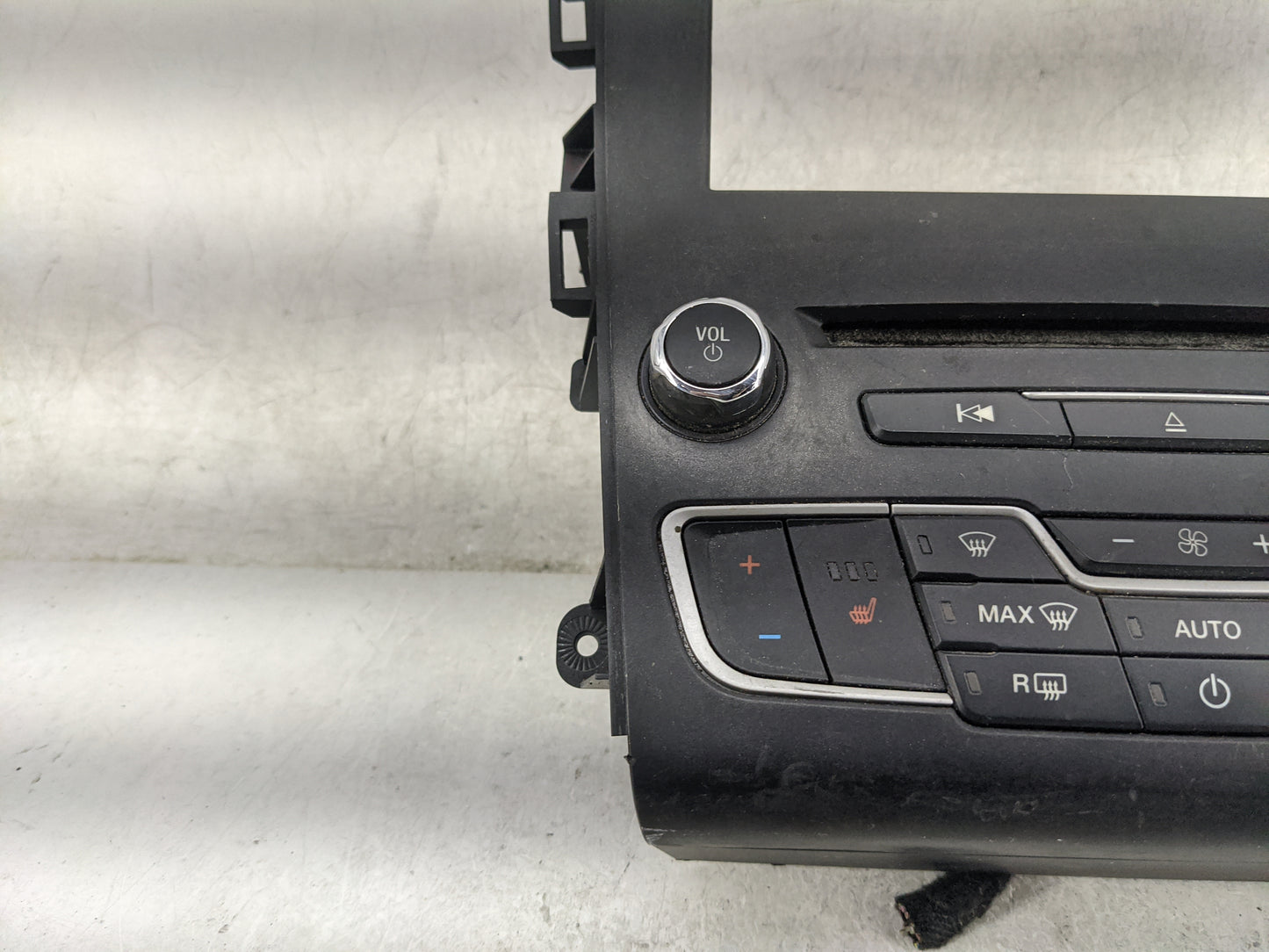 2016-2020 Ford Fusion Radio Control Panel 1468326 - Oemusedautoparts1.com