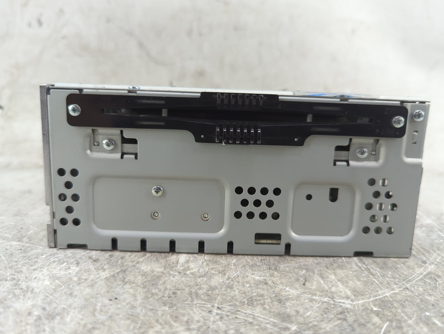 2016 Ford Fusion Radio AM FM Cd Player Receiver Replacement P/N:FS7T-19C107-YB CQ-C31SN0AMA Fits OEM Used Auto Parts - Oemus