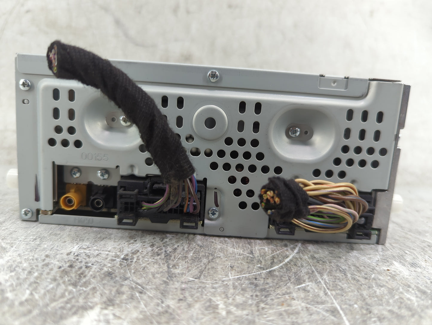 2016 Ford Fusion Radio AM FM Cd Player Receiver Replacement P/N:FS7T-19C107-YB CQ-C31SN0AMA Fits OEM Used Auto Parts - Oemus