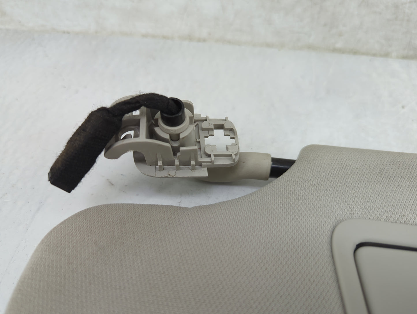 2015-2016 Ford Fusion Sun Visor Shade Replacement Driver Left Mirror Fits Fits 2015 2016 OEM Used Auto Parts - Oemusedautopa