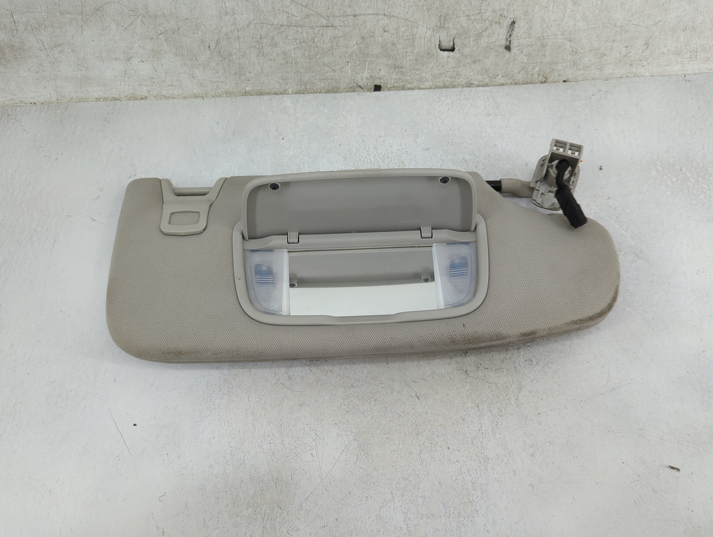 2015-2016 Ford Fusion Sun Visor Shade Replacement Passenger Right Mirror Fits Fits 2015 2016 OEM Used Auto Parts - Oemusedau