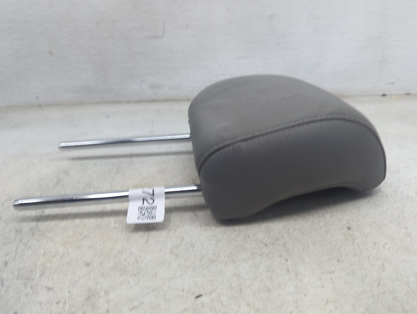 2016 Ford Fusion Headrest Head Rest Front Driver Passenger Seat Fits Fits 1999 2000 2001 2002 OEM Used Auto Parts - Oemuseda