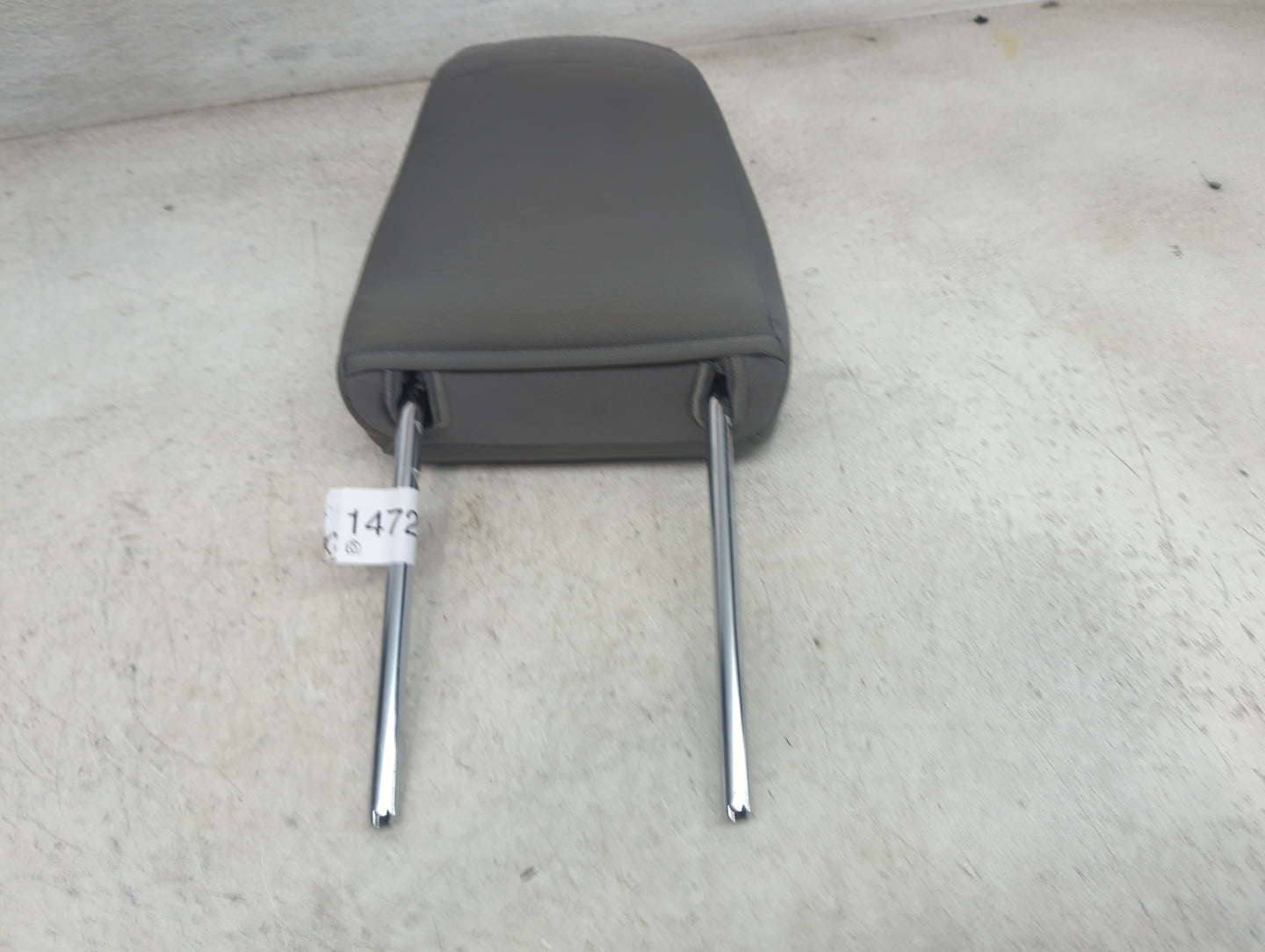 2016 Ford Fusion Headrest Head Rest Front Driver Passenger Seat Fits Fits 1999 2000 2001 2002 OEM Used Auto Parts - Oemuseda