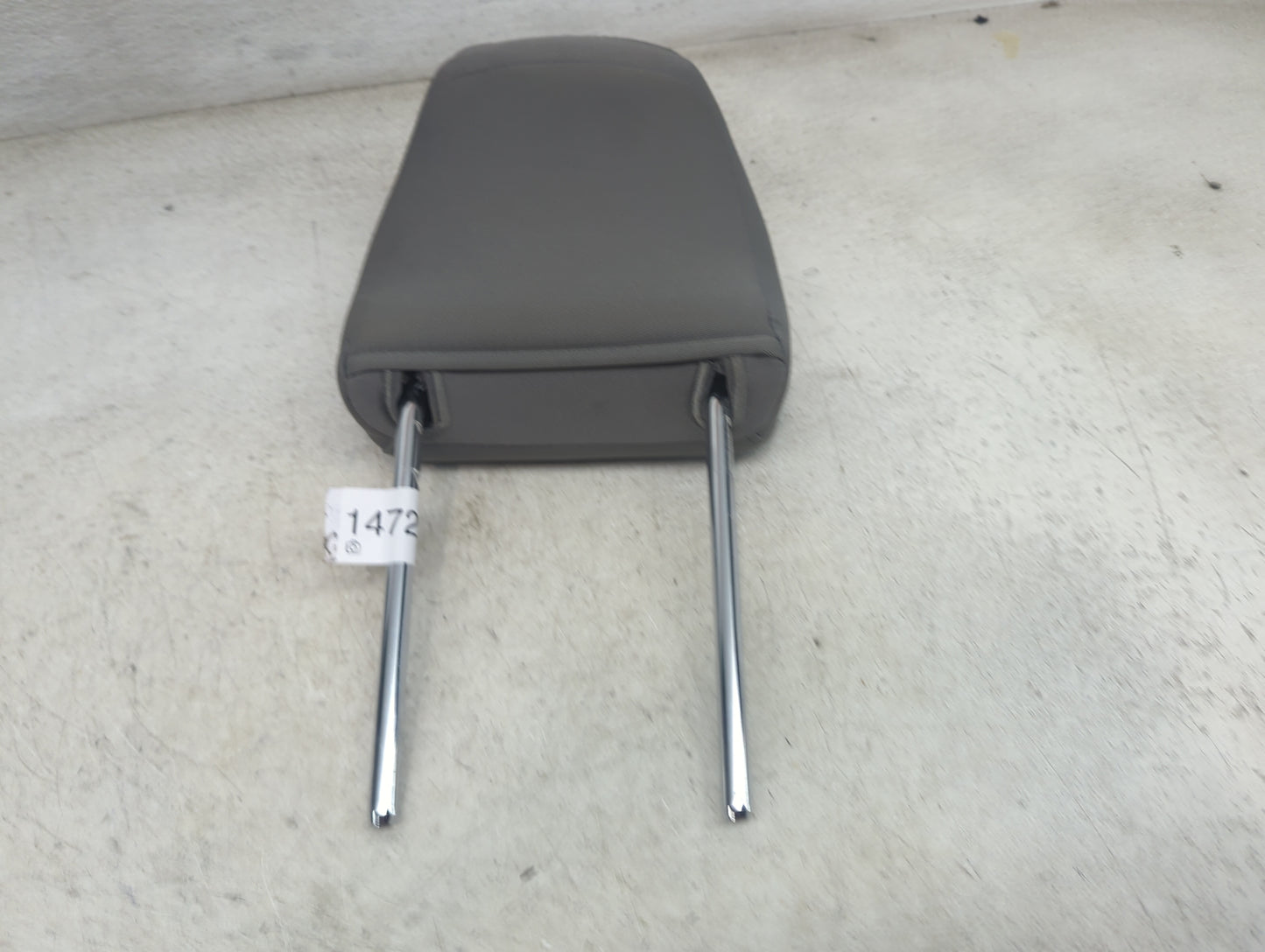 2016 Ford Fusion Headrest Head Rest Front Driver Passenger Seat Fits Fits 1999 2000 2001 2002 OEM Used Auto Parts - Oemuseda