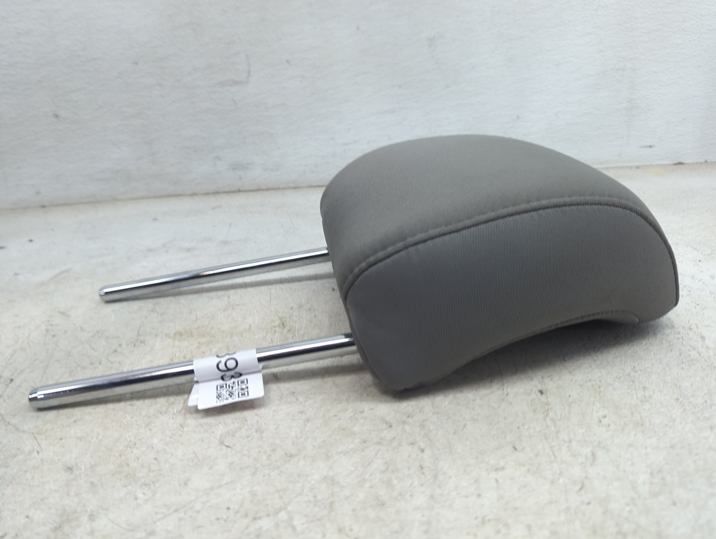 2016 Ford Fusion Headrest Head Rest Front Driver Seat Gray 1472393 - Oemusedautoparts1.com