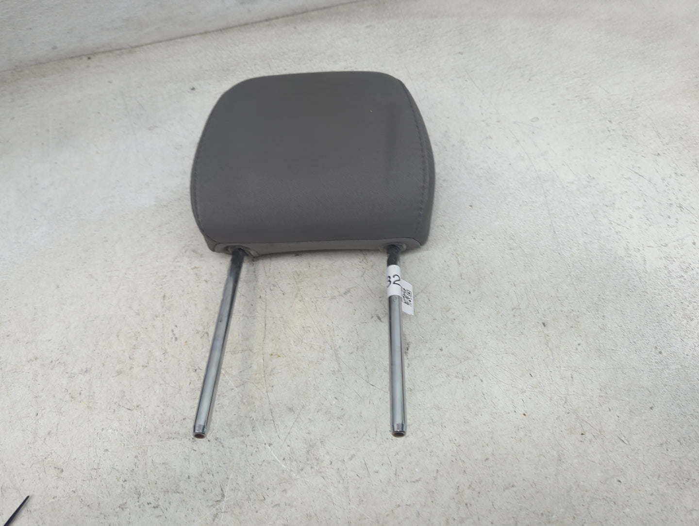 2016 Ford Fusion Headrest Head Rest Front Driver Passenger Seat Fits OEM Used Auto Parts - Oemusedautoparts1.com