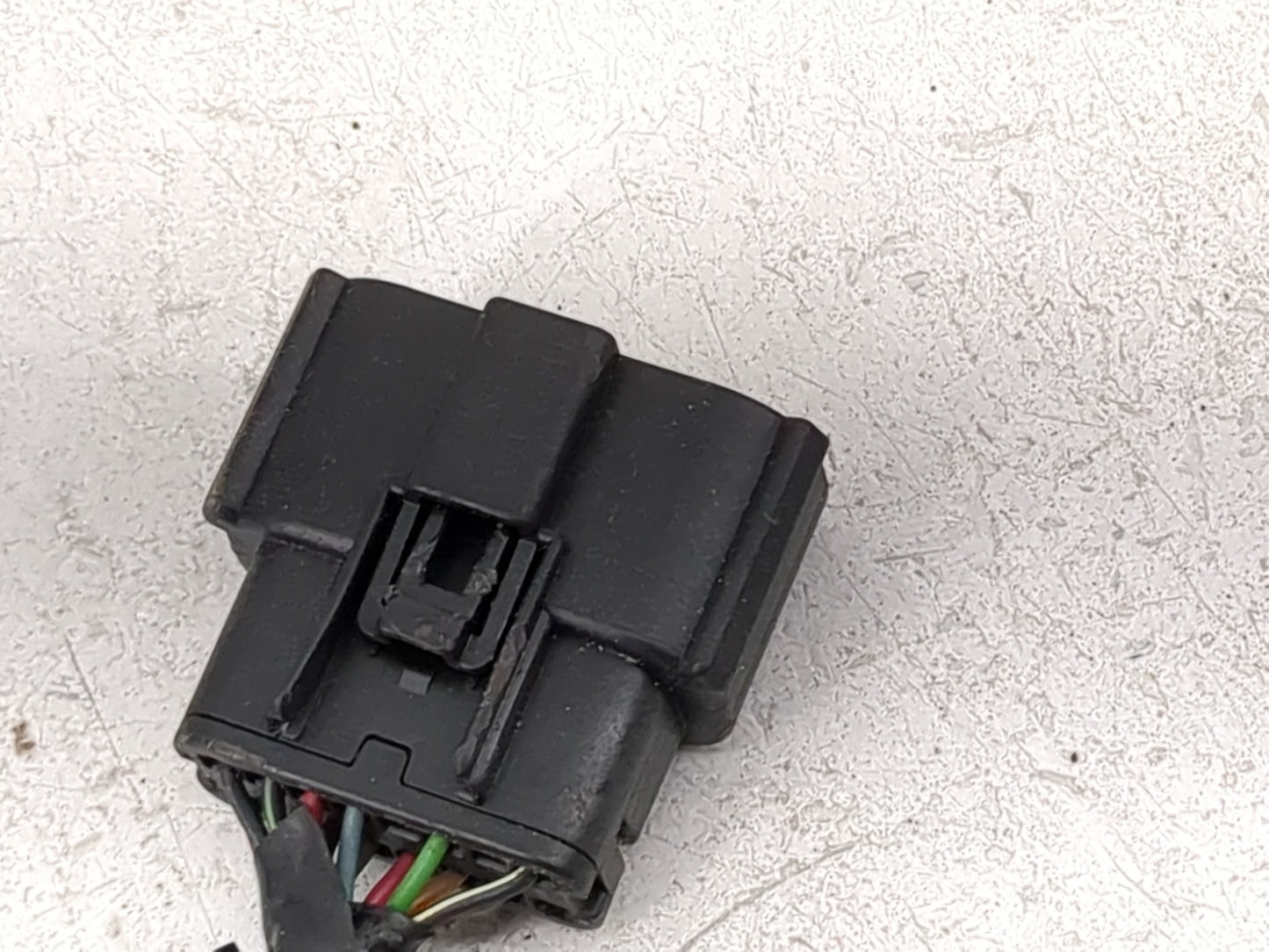 2015-2017 Ford Fusion Driver Side View Mirror - Left Door Mirror OEM Used - Oemusedautoparts1.com