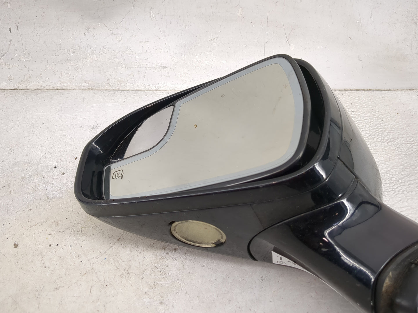 2015-2017 Ford Fusion Driver Side View Mirror - Left Door Mirror OEM Used - Oemusedautoparts1.com