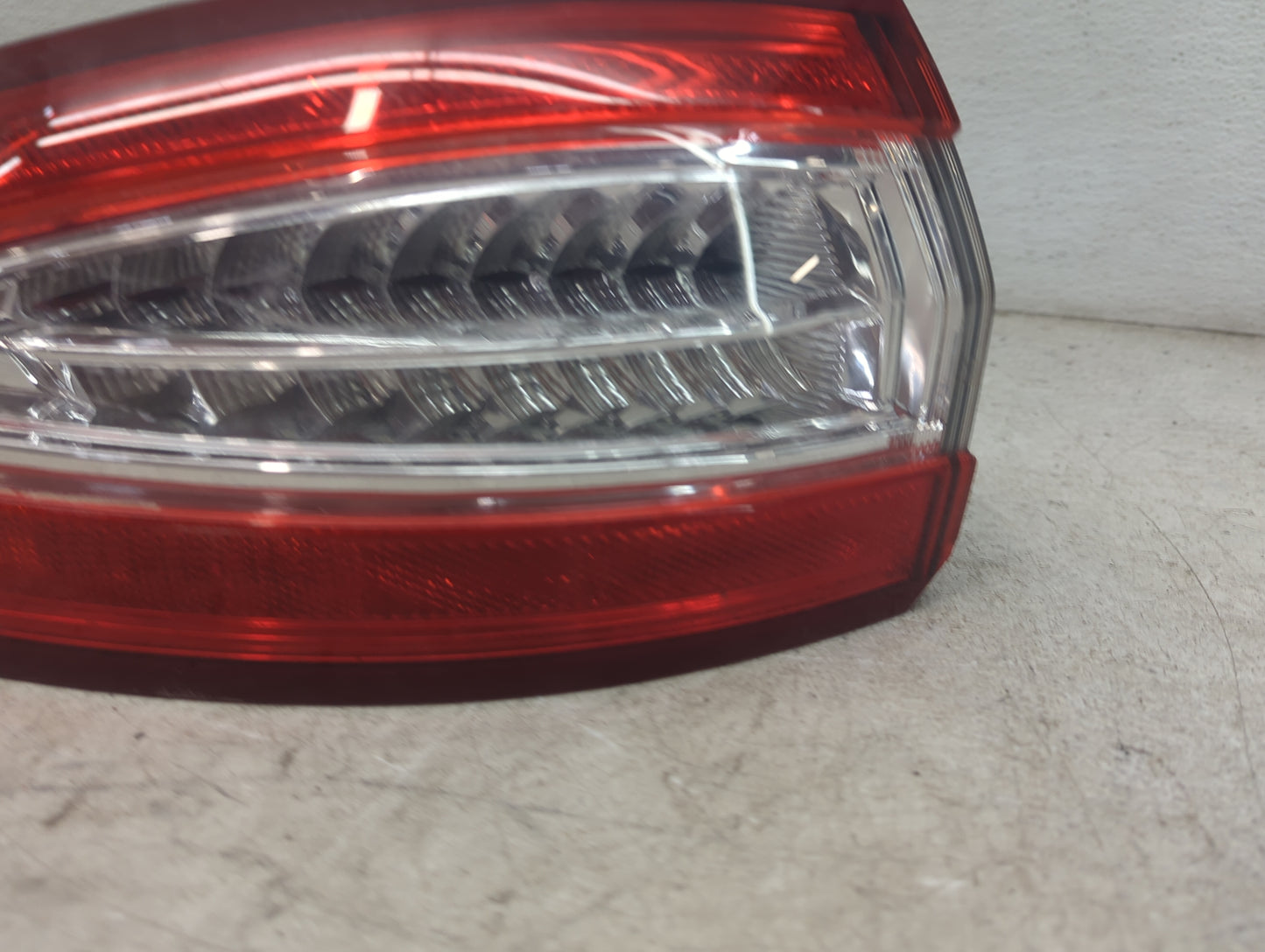 2013-2016 Ford Fusion Tail Light Assembly Driver Left OEM P/N:DS73-13405-AJ FO2818102 Fits Fits 2013 2014 2015 2016 OEM Used