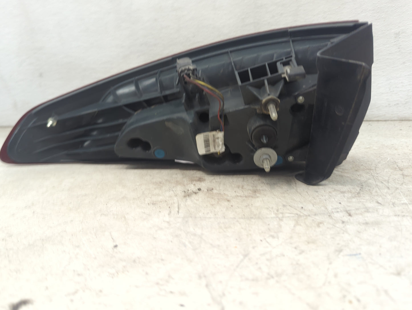 2013-2016 Ford Fusion Tail Light Assembly Driver Left OEM P/N:DS73-13405-AJ FO2818102 Fits Fits 2013 2014 2015 2016 OEM Used